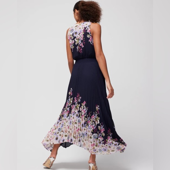 White House Black Market Sleeveless Smocked V-Neck Pleated Midi Dress - Picture 4 of 13